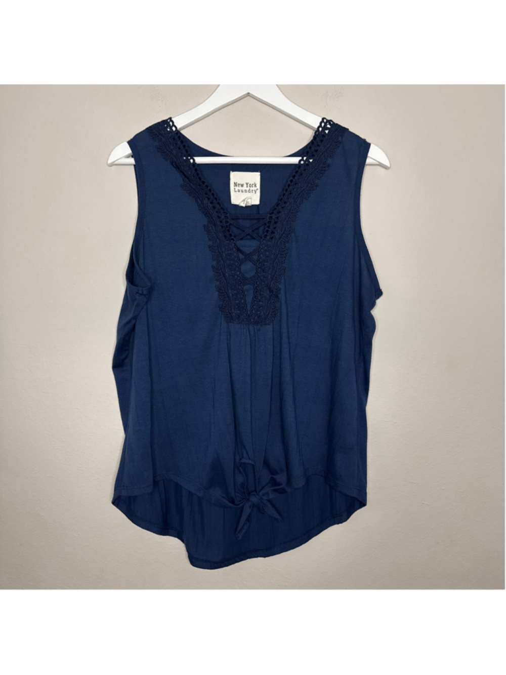 Women's New York Laundry Blue Sleeveless Lace-Up Tank Top Size M - [LP1073]